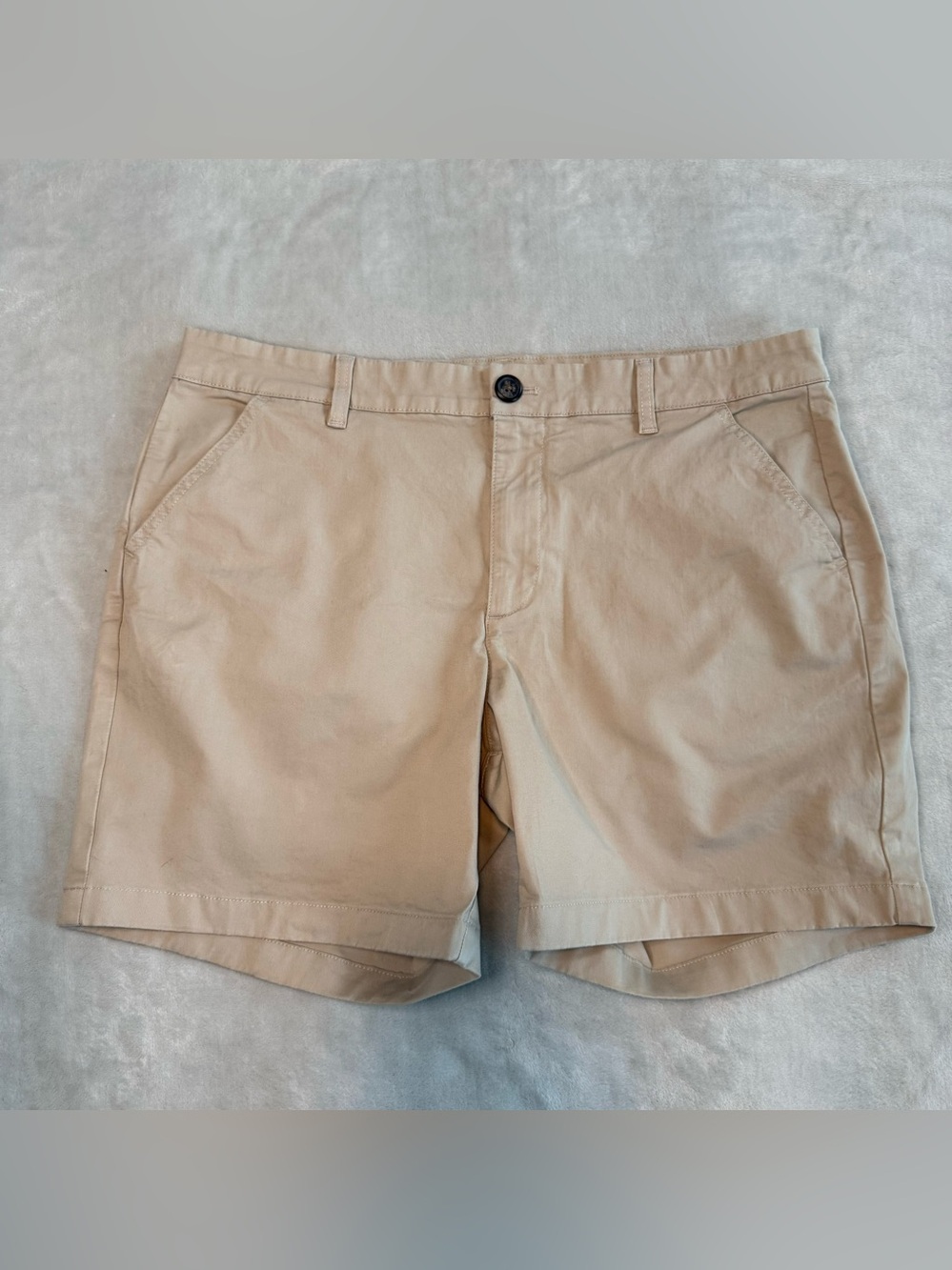 NWOT Chubbies Men’s 7” Inseam Khaki Chino Shorts Sz 35
